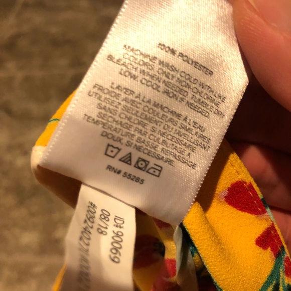 Express yellow/red flower print cropped high rise culottes - Picture 5 of 5